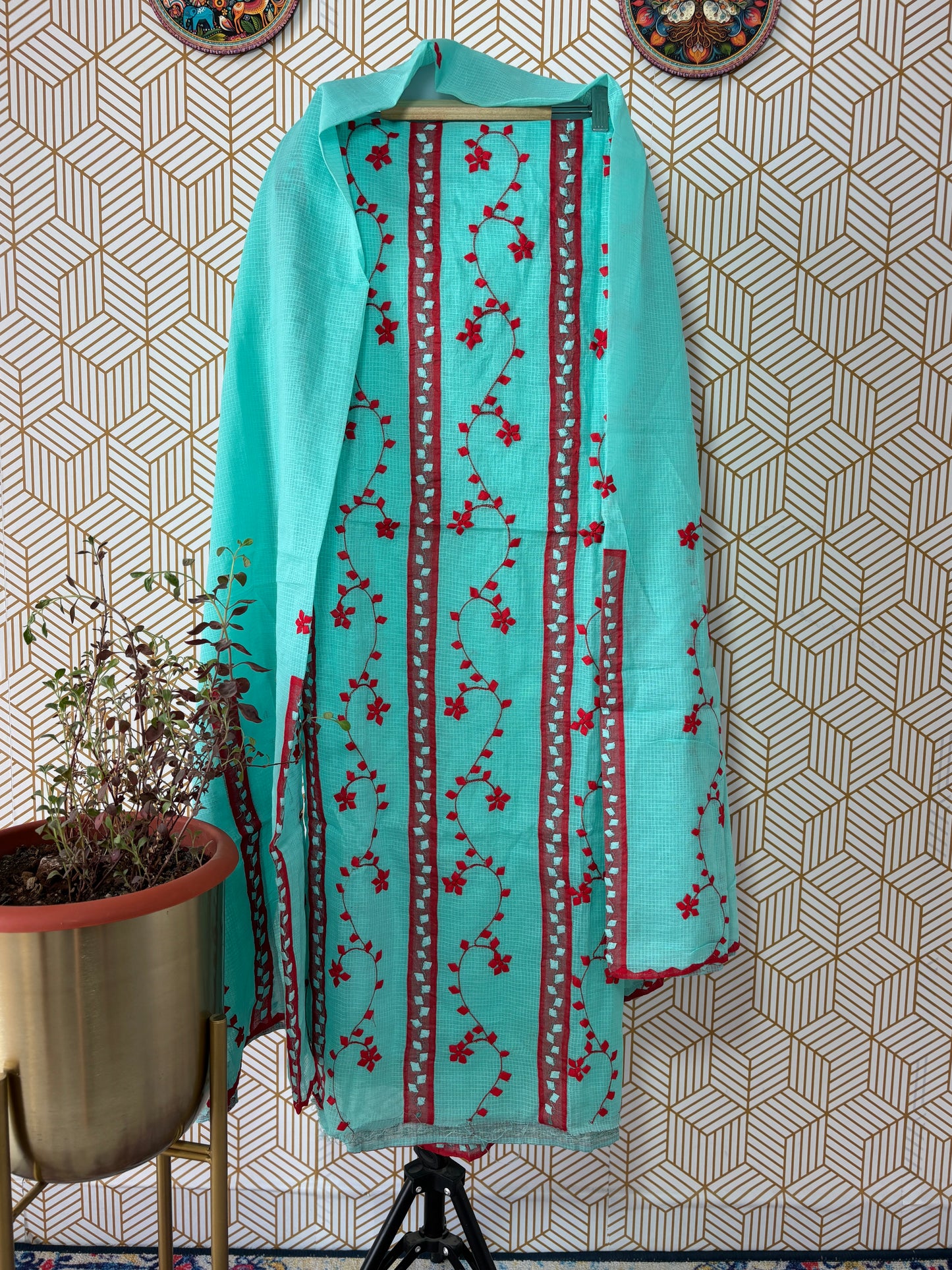 Aligarh's Tradional handcrfted Phoolpatti (applique)- Blue Base