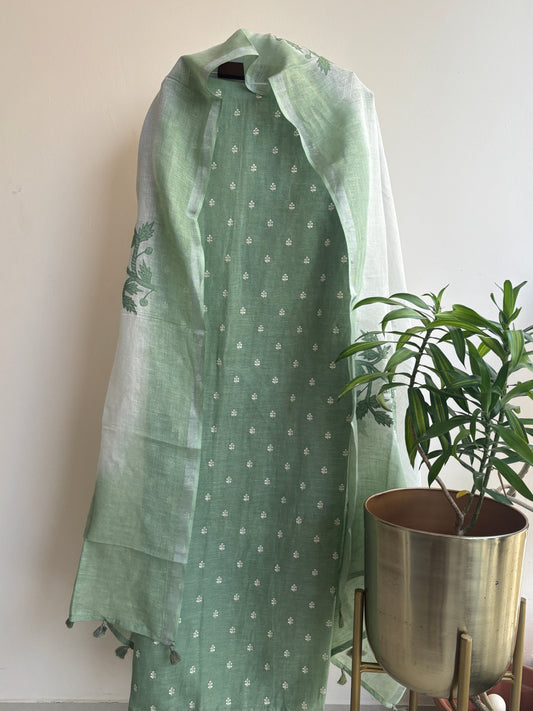 Pure Linen Hand-Embroidered Suit – Where Comfort Meets Luxury