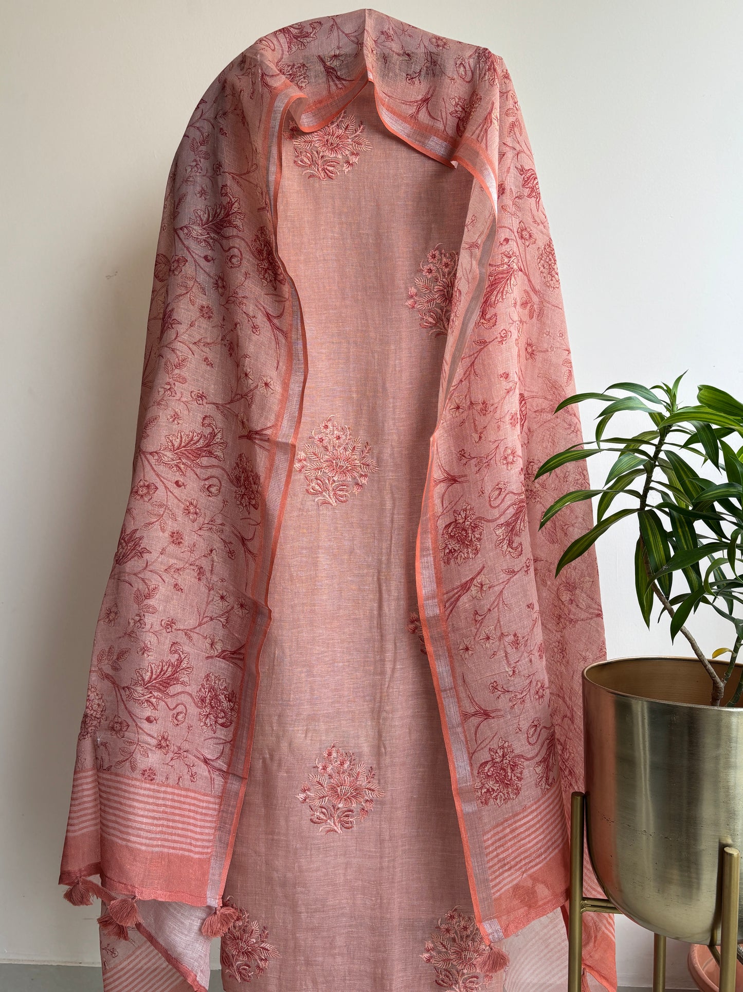 Pure Linen Hand-Embroidered Suit – Where Comfort Meets Luxury