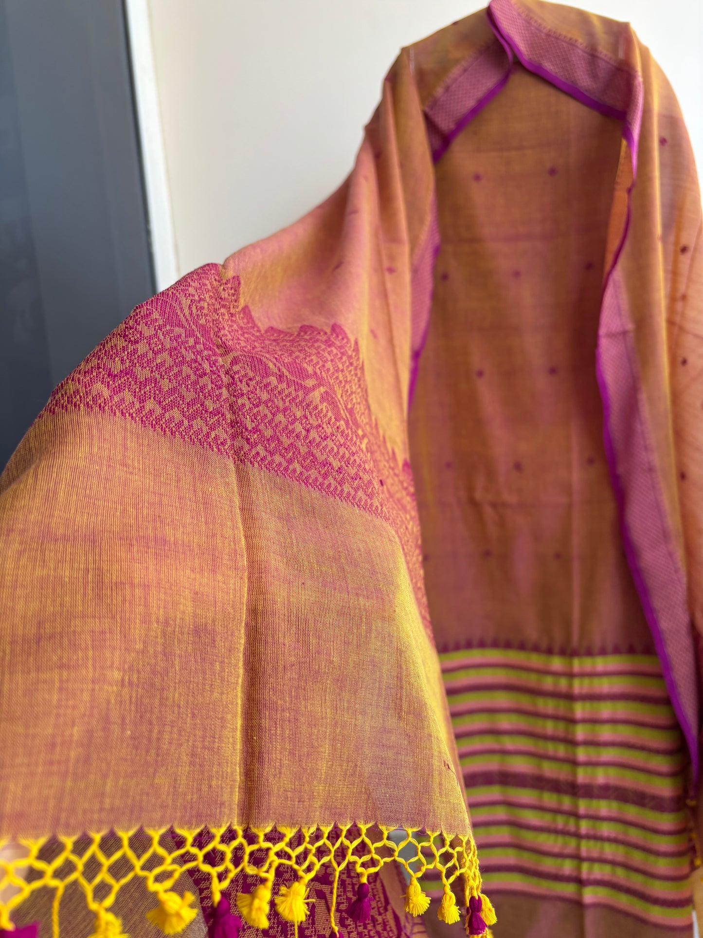Elegant Jamdani Cotton Ensemble – A Timeless Heirloom