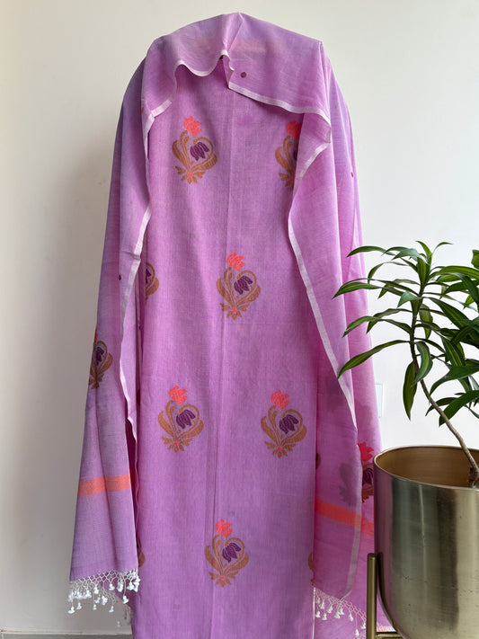 Elegant Jamdani Cotton Ensemble – A Timeless Heirloom