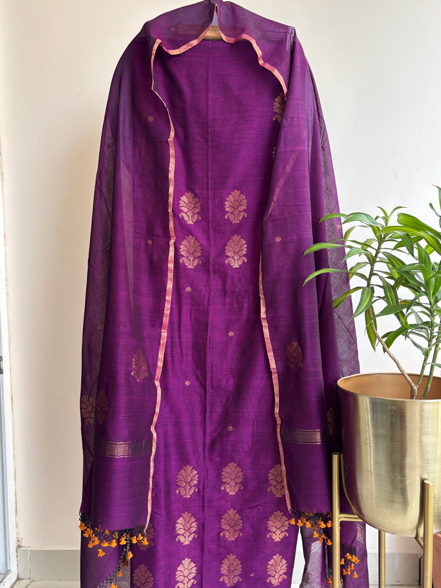 Elegant Jamdani Cotton Ensemble – A Timeless Heirloom