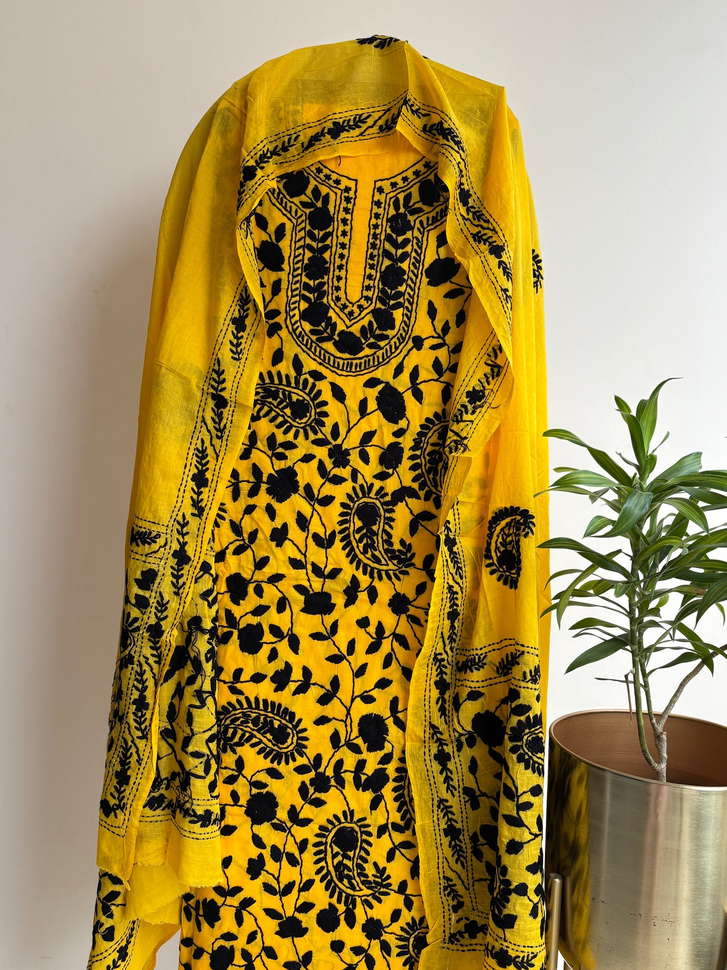 🌼 Bengal Handloom – Phulkari Pure Cotton Embroidered Suit Set-Coloured Base