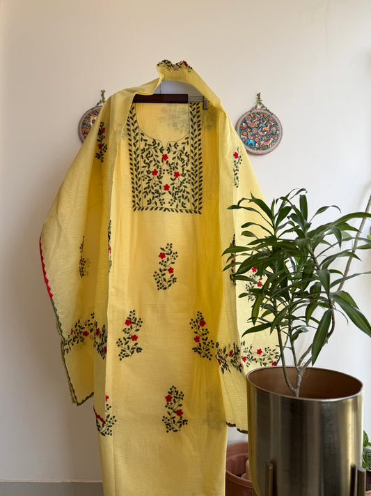 Aligarh's Tradional handcrfted Phoolpatti (applique)- Colored Base with Muliticolor Phoolpatti