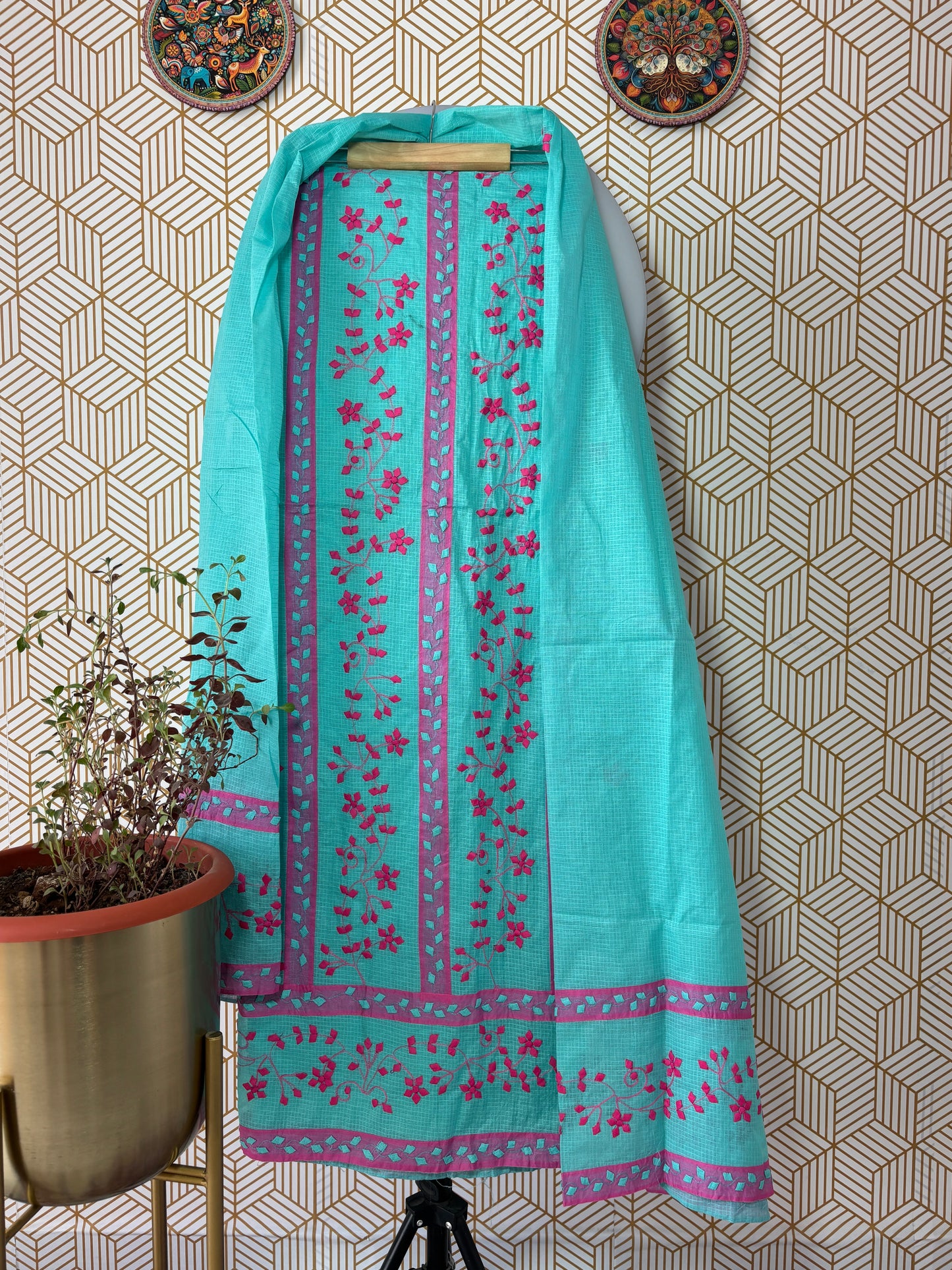 Aligarh's Tradional handcrfted Phoolpatti (applique)- Blue Base