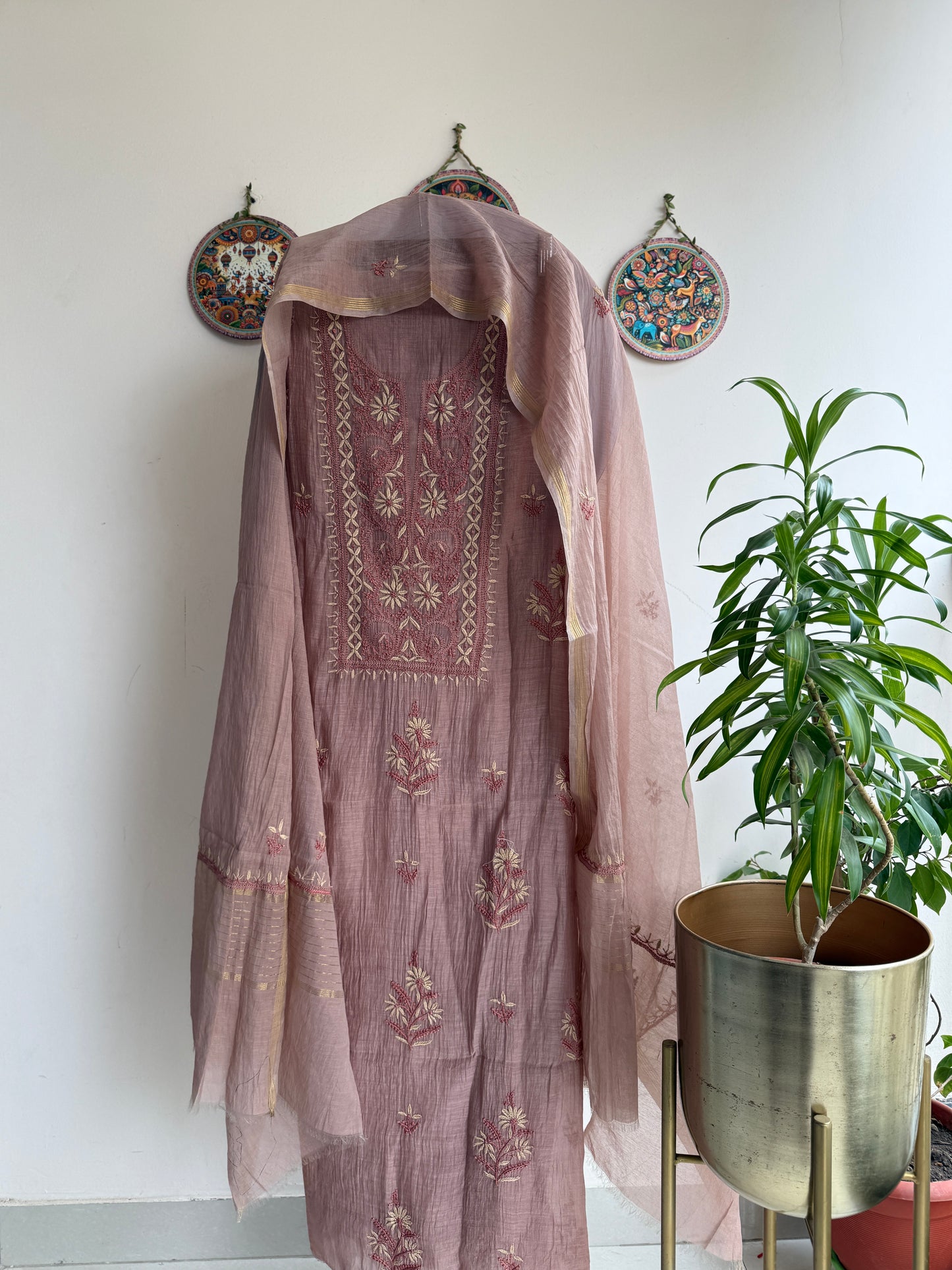 Lucknowi Chikankari Set – Pure Mul Chanderi Handcrafted Elegance