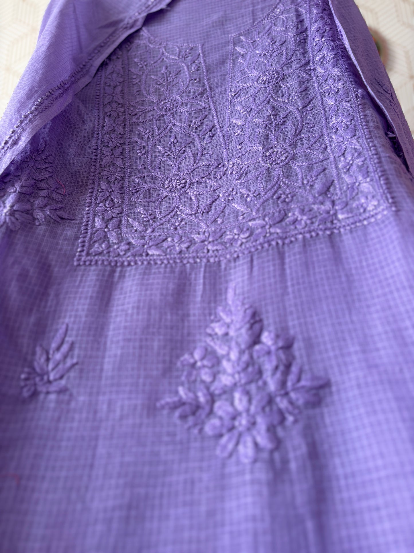 Lucknowi Chikankari thread work in Kota Doria