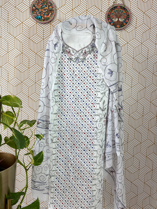 Bengal Handloom- Kanth Stich Geometrical Shape Pure Cotton Embroided Suit Set