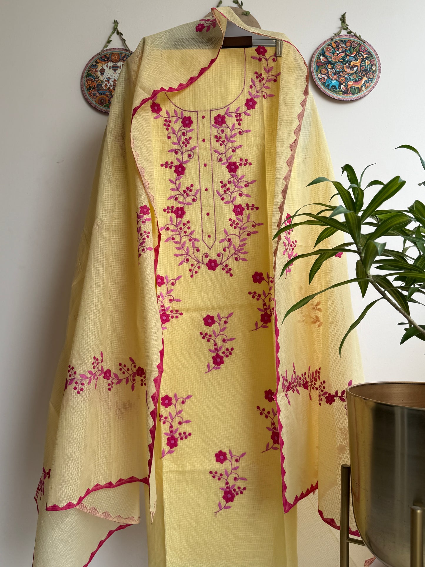 Aligarh's Tradional handcrfted Phoolpatti (applique)- Colored Base with Muliticolor Phoolpatti