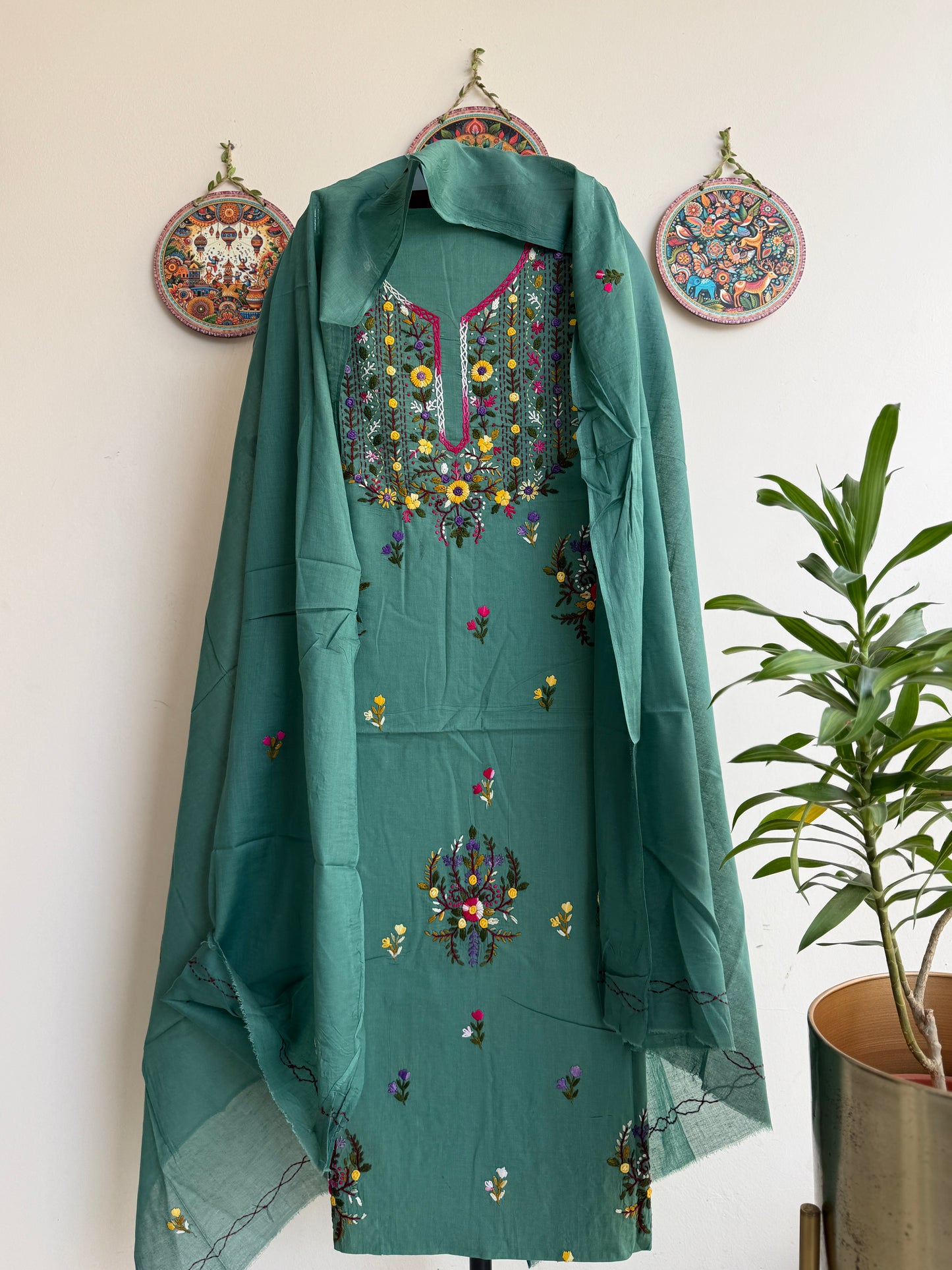 Bengal Handloom-🌸 French Knot & Kashmiri Hand Embroidered Cotton Set 🌸