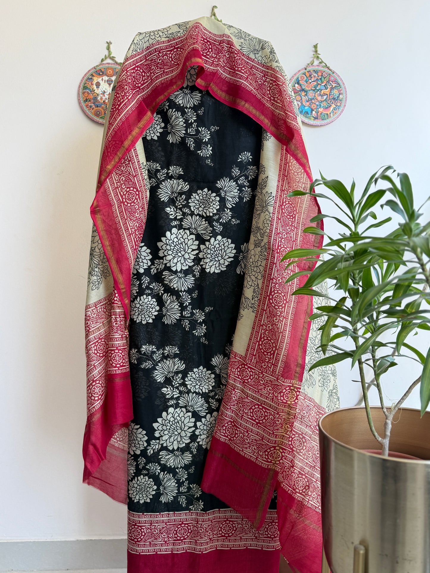 🌸 Pure Maheshwari Silk Floral Suit Set ✨