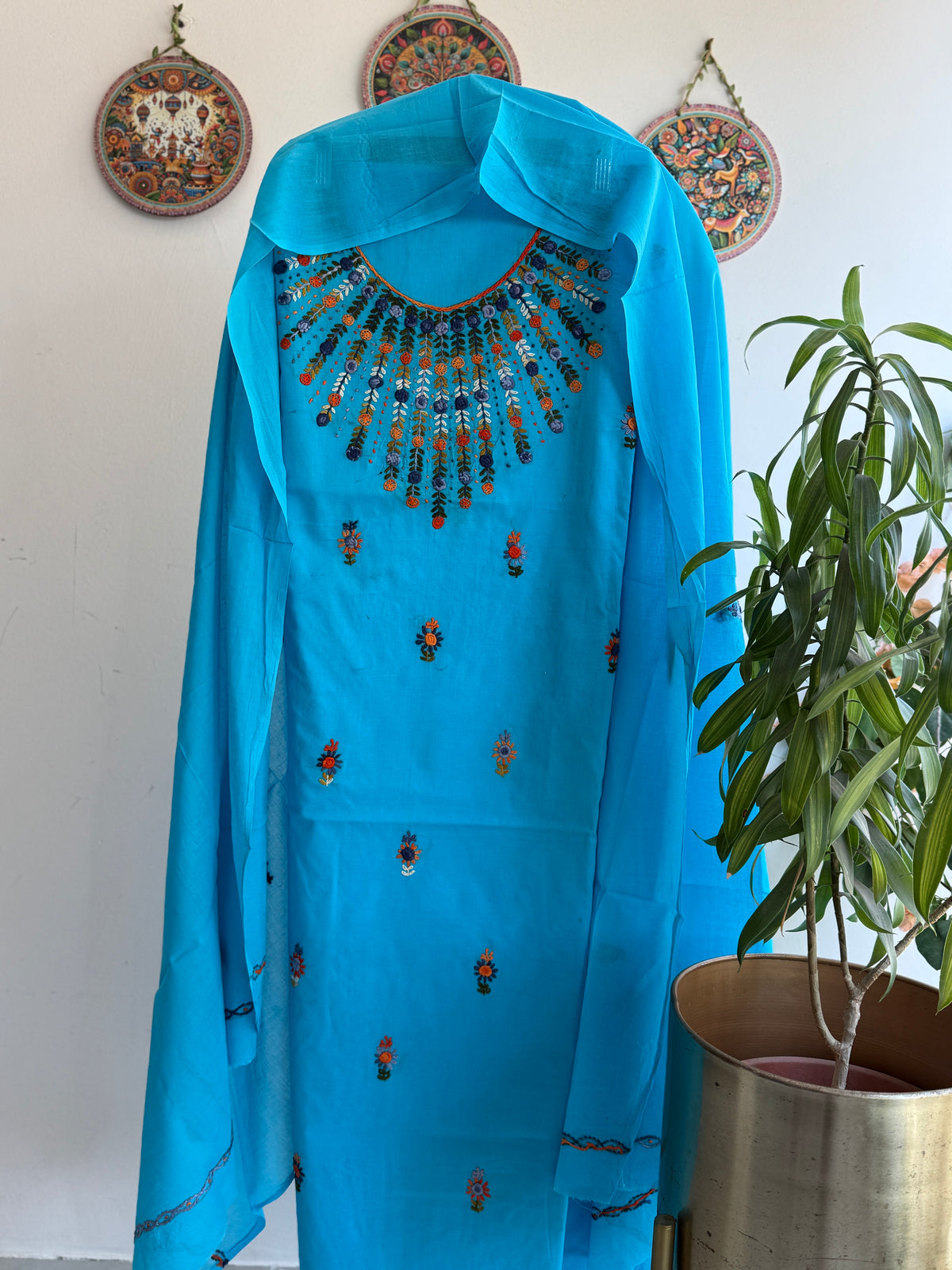 Bengal Handloom – Knot Work and Parsi Work Pure Cotton Embroidered Suit Set