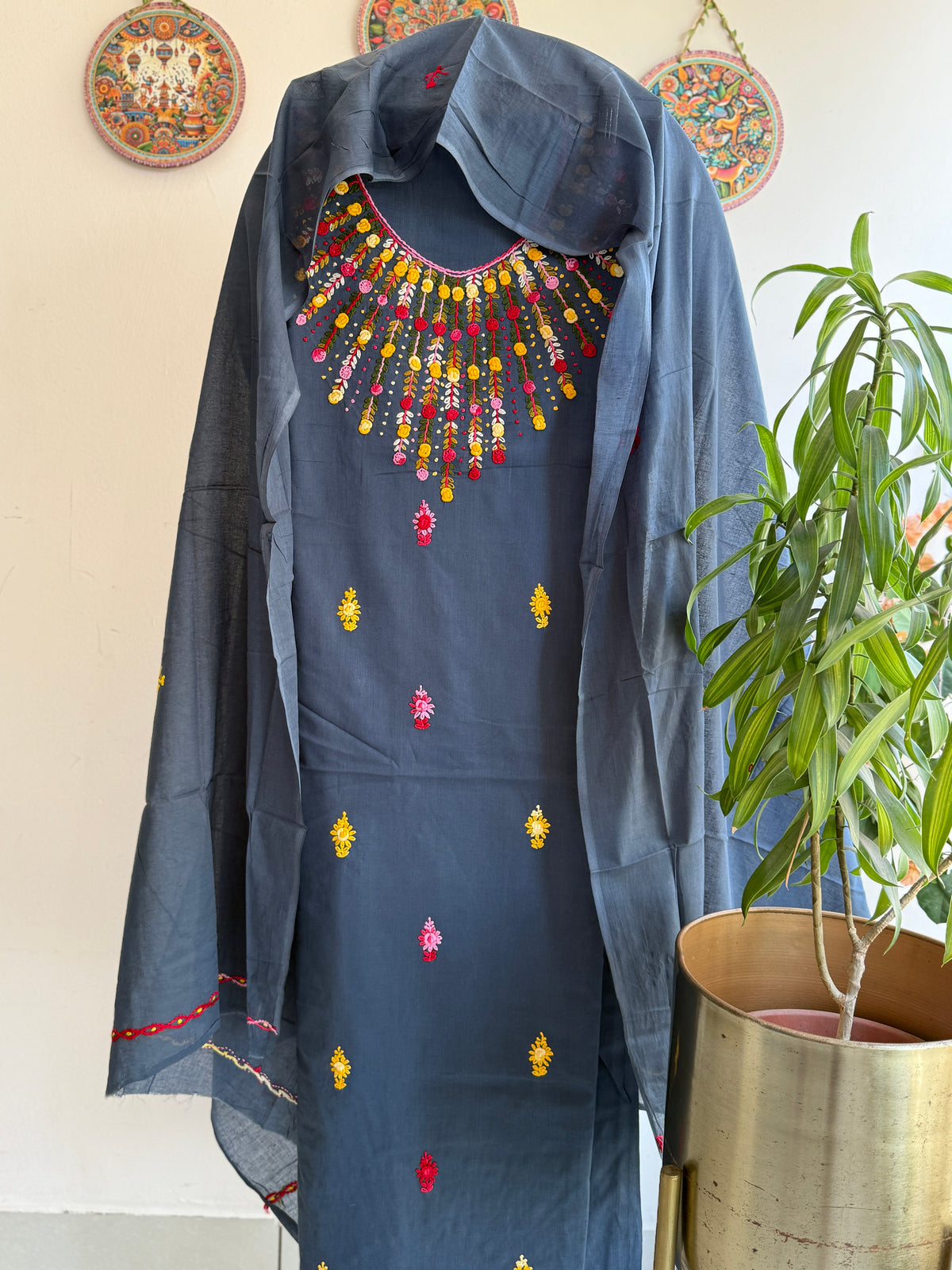 Bengal Handloom – Knot Work and Parsi Work Pure Cotton Embroidered Suit Set