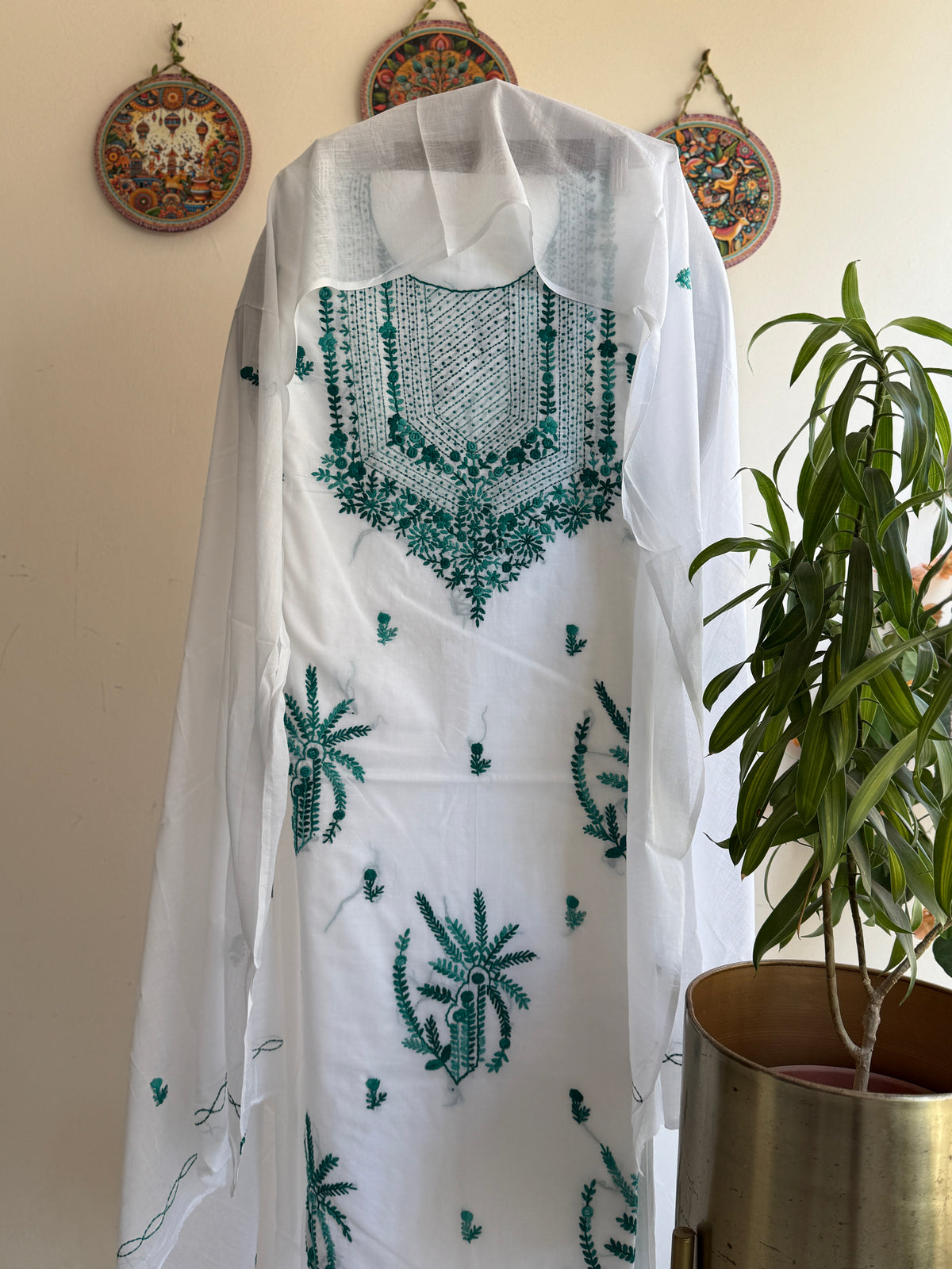 Bengal Handloom – Knot Work and Parsi Work Pure Cotton Embroidered Suit Set