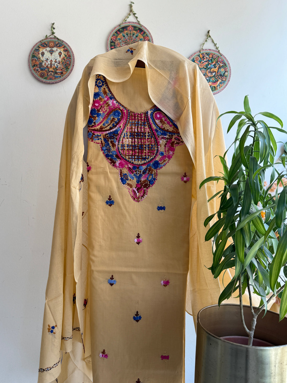 Bengal Handloom – Knot Work and Parsi Work Pure Cotton Embroidered Suit Set