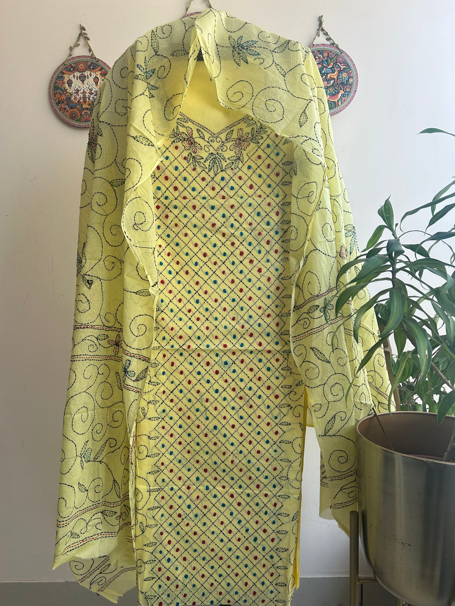 Bengal Handloom- Kanth Stich Geometrical Shape Pure Cotton Embroided Suit Set