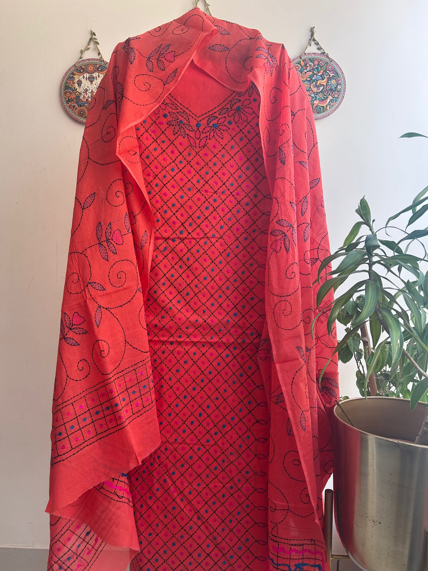 Bengal Handloom- Kanth Stich Geometrical Shape Pure Cotton Embroided Suit Set
