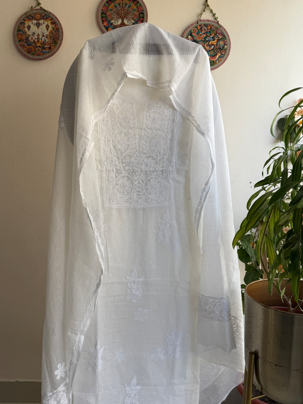 Lucknowi Chikankari Kota Doria Suit Set- Shadow Work