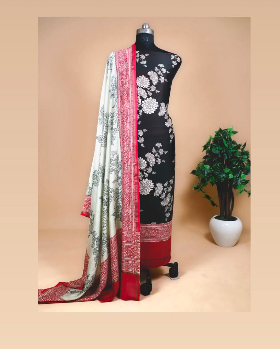 Pure Maheshwari Suit Set
