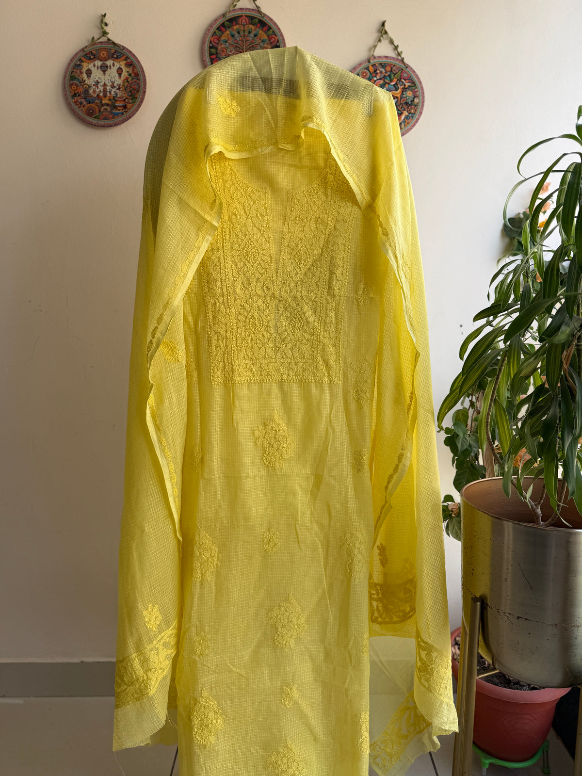 Lucknowi Chikankari Kota Doria Suit Set- Shadow Work
