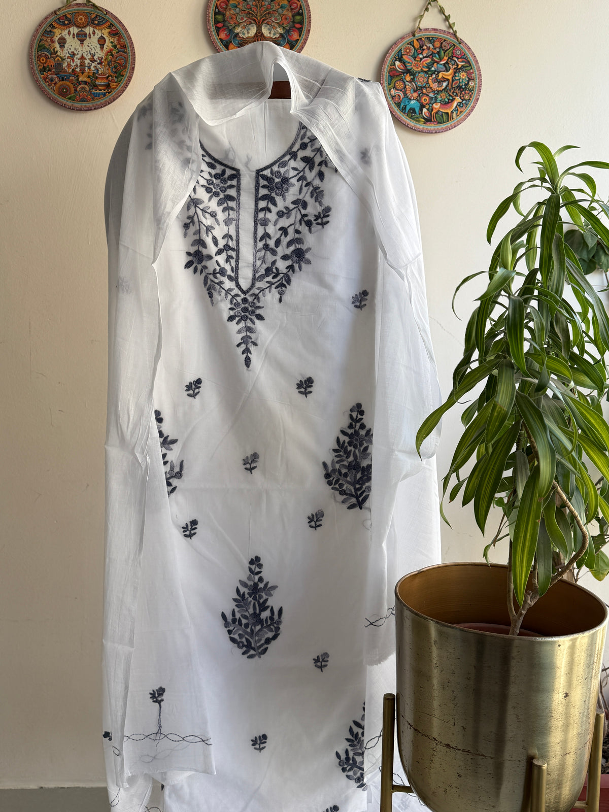 Bengal Handloom – Knot Work and Parsi Work Pure Cotton Embroidered Suit Set