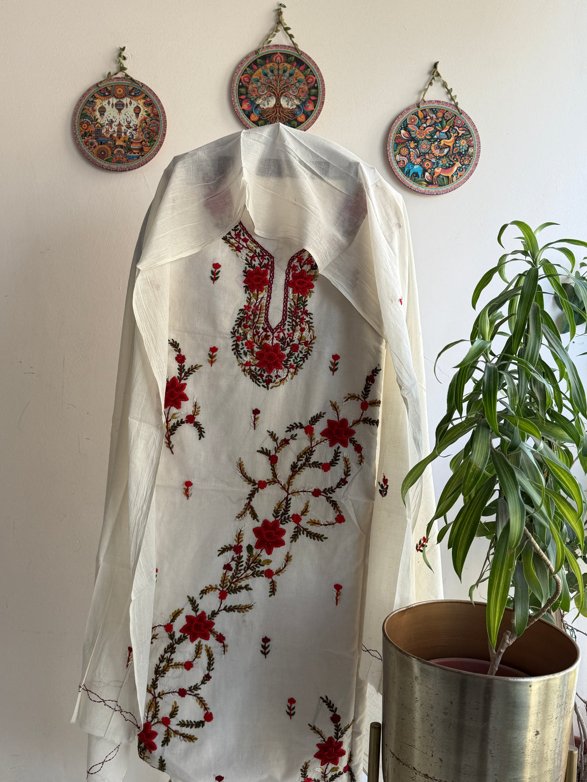 Bengal Handloom – Knot Work and Parsi Work Pure Cotton Embroidered Suit Set