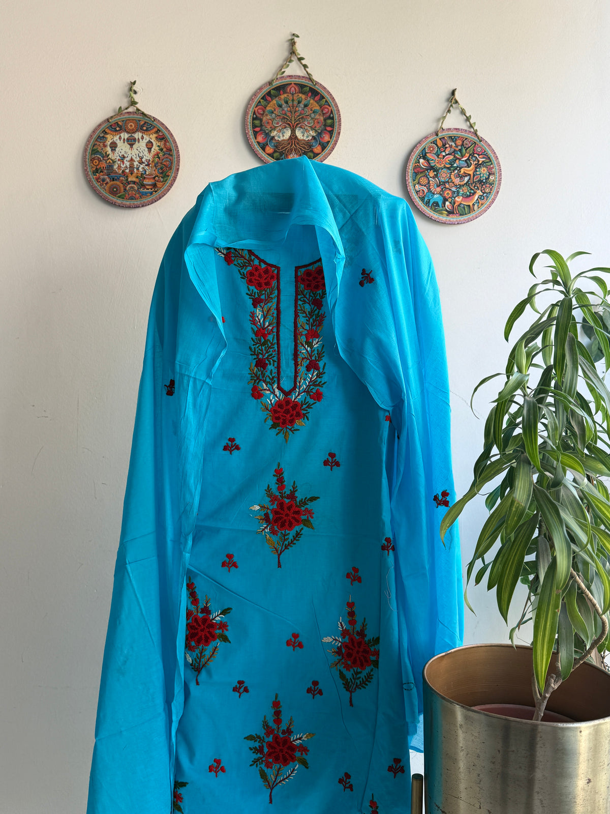 Bengal Handloom – Knot Work and Parsi Work Pure Cotton Embroidered Suit Set