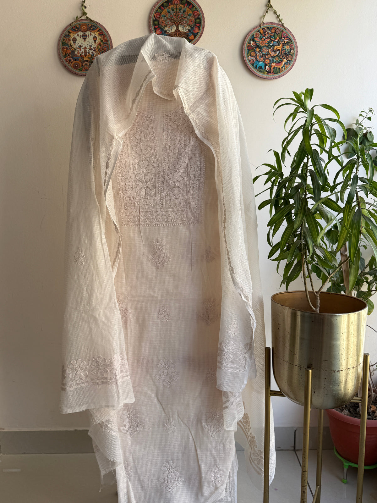 Lucknowi Chikankari Kota Doria Suit Set- Shadow Work