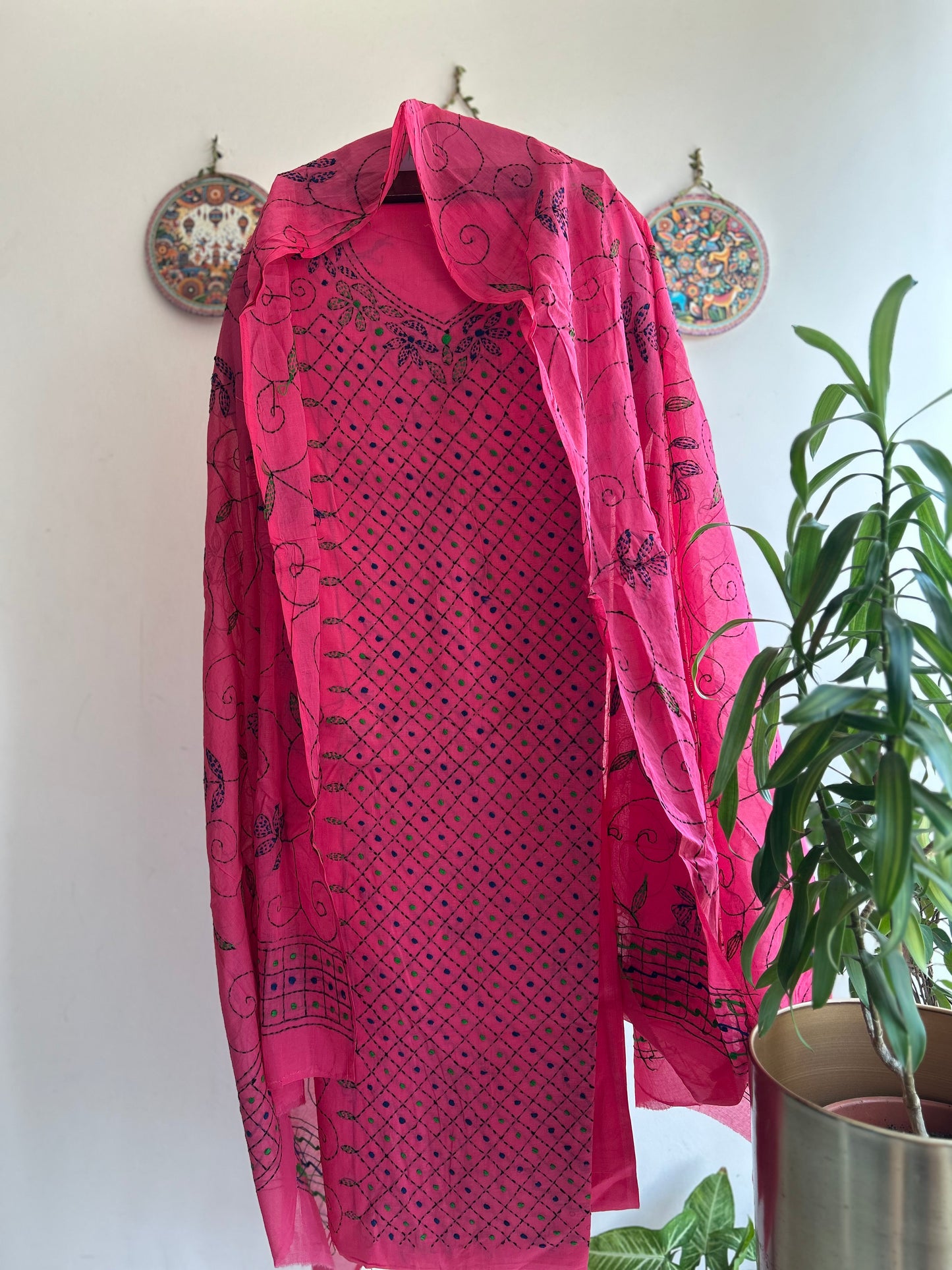 Bengal Handloom- Kanth Stich Geometrical Shape Pure Cotton Embroided Suit Set