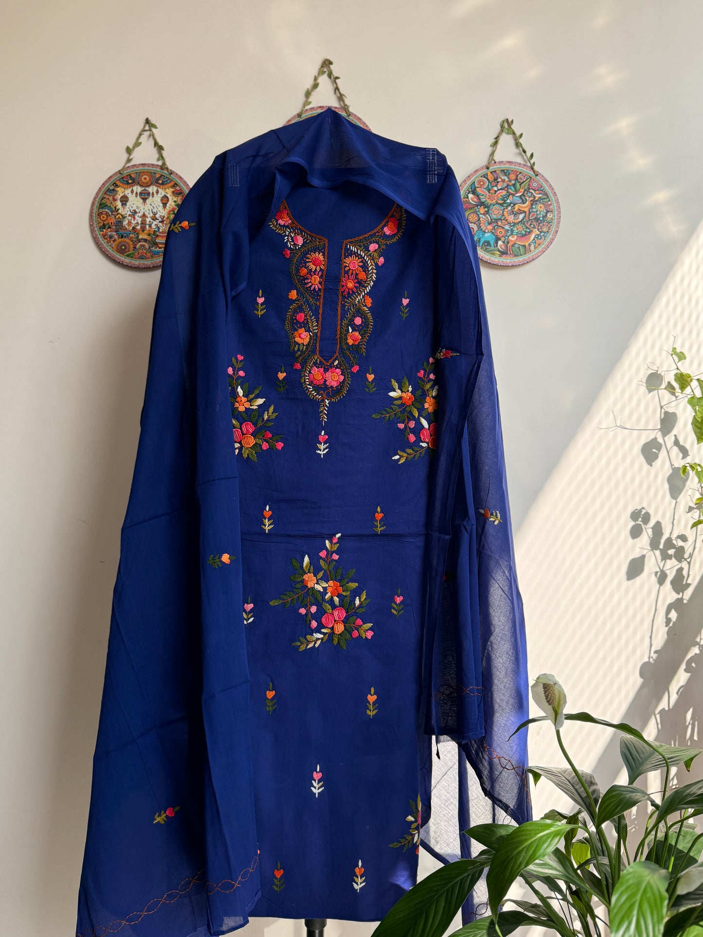 Bengal Handloom-🌸 French Knot & Kashmiri Hand Embroidered Cotton Set 🌸