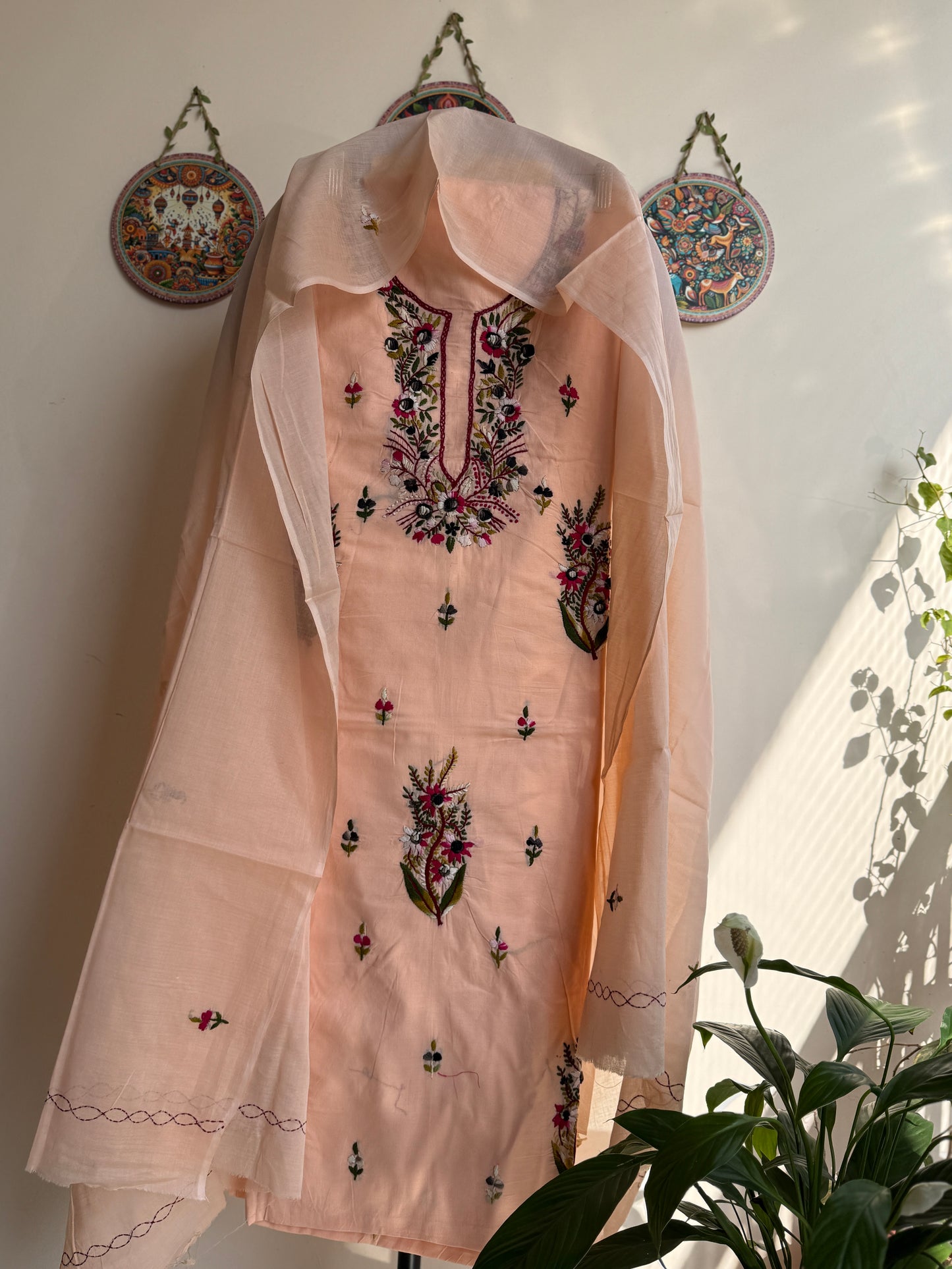Bengal Handloom-🌸 French Knot & Kashmiri Hand Embroidered Cotton Set 🌸