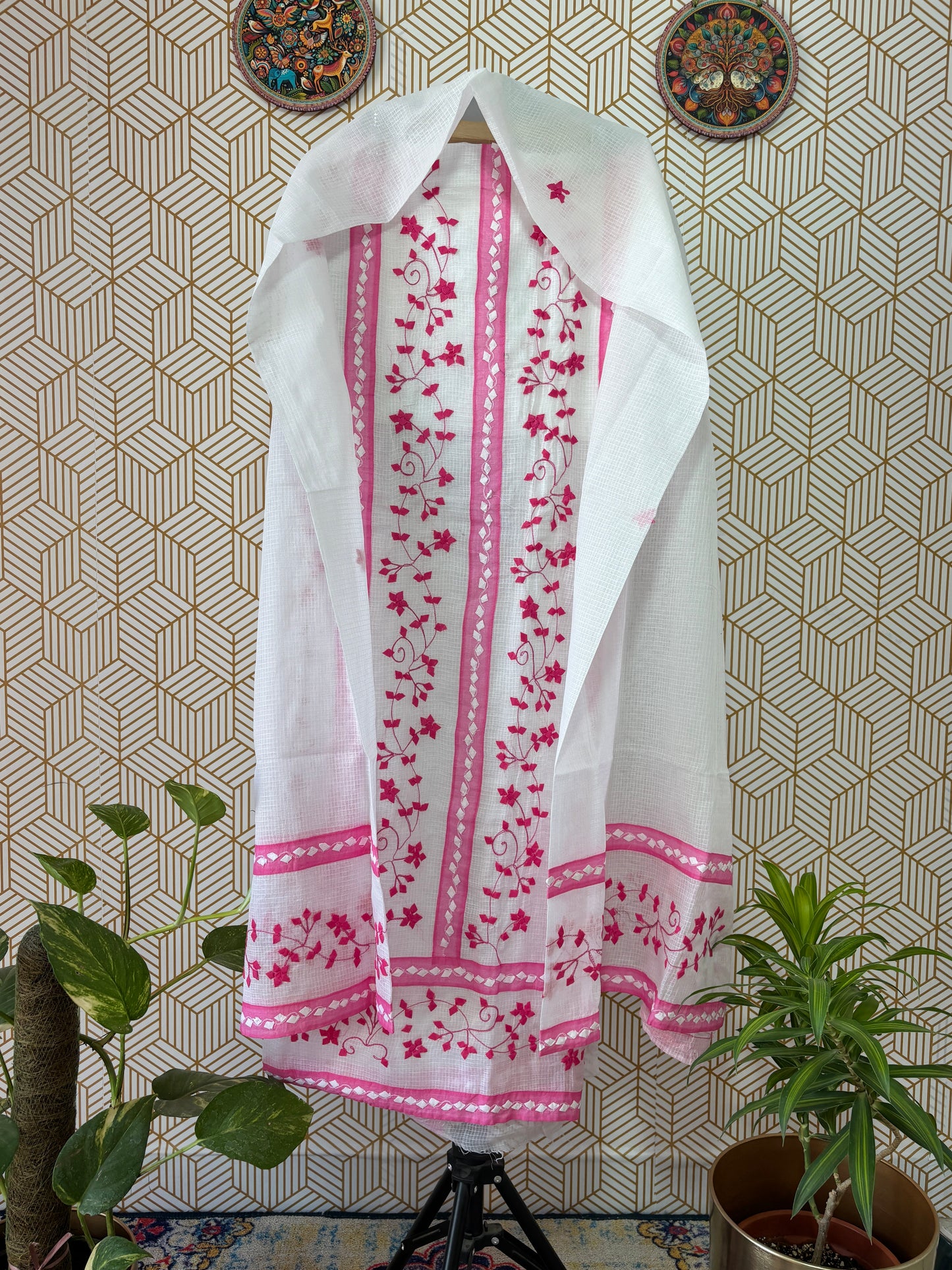 Aligarh's Tradional handcrfted Phoolpatti (applique)- White Base