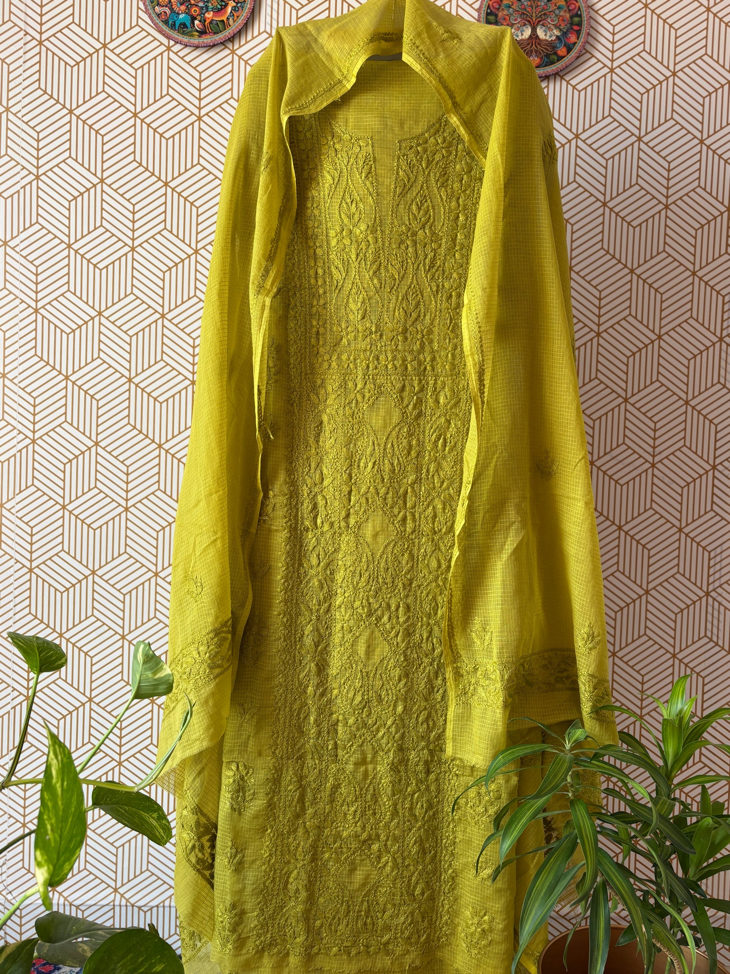 Lucknowi Chikankari thread work in Kota Doria