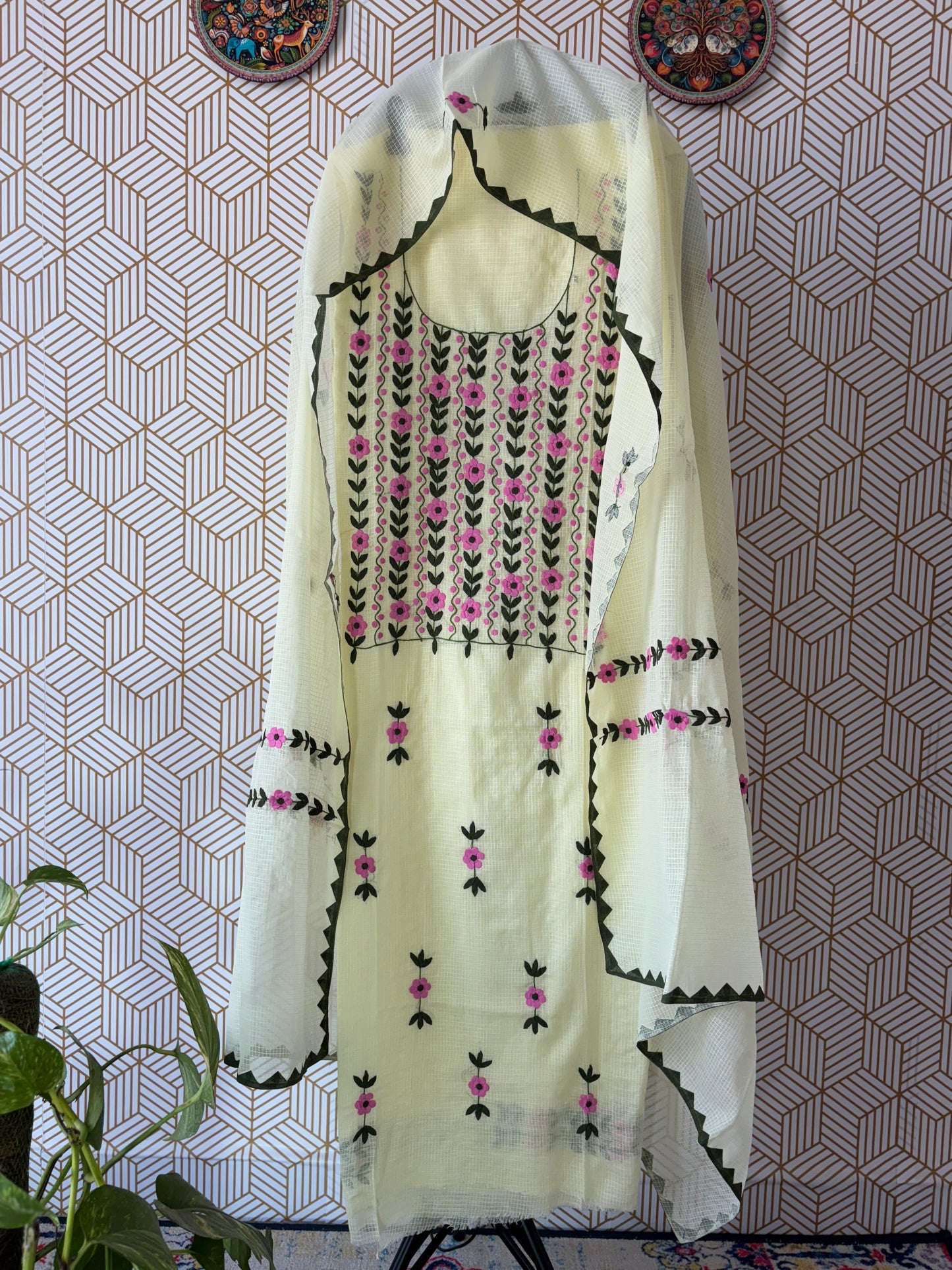 Aligarh's Tradional handcrfted Phoolpatti (applique)- Colored Base with Muliticolor Phoolpatti