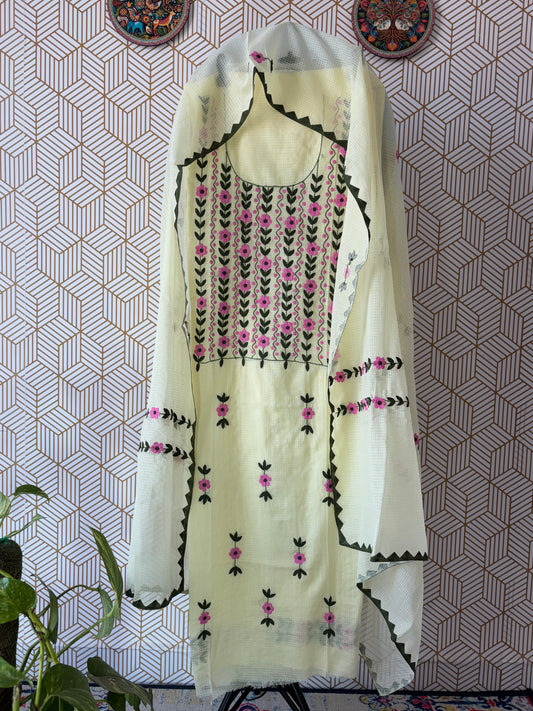 Aligarh's Tradional handcrfted Phoolpatti (applique)- Colored Base with Muliticolor Phoolpatti