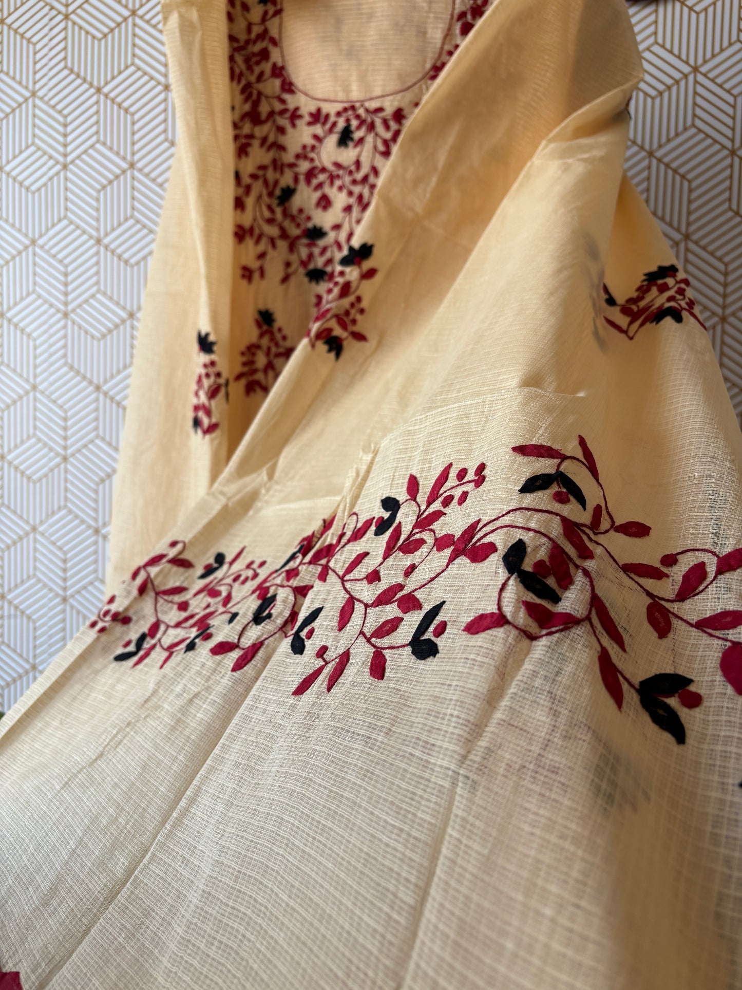 Aligarh's Tradional handcrfted Phoolpatti (applique)- Colored Base with Muliticolor Phoolpatti