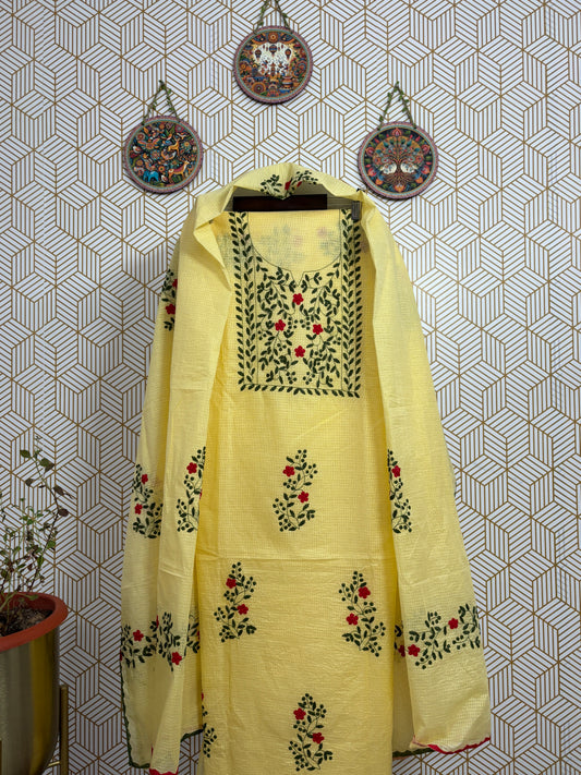 Aligarh's Tradional handcrfted Phoolpatti (applique)- Colored Base with Muliticolor Phoolpatti