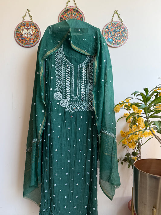 Pure Mul Chanderi Lucknowi Chikankari Mirror Work Suit set in Bottle Green Color hand embroidery and dupatta