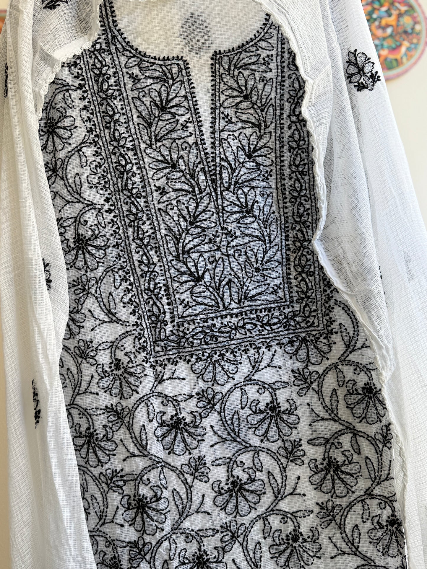 Close-up of jaal work embroidery on Pure Kota Doria fabric showcasing fine craftsmanship